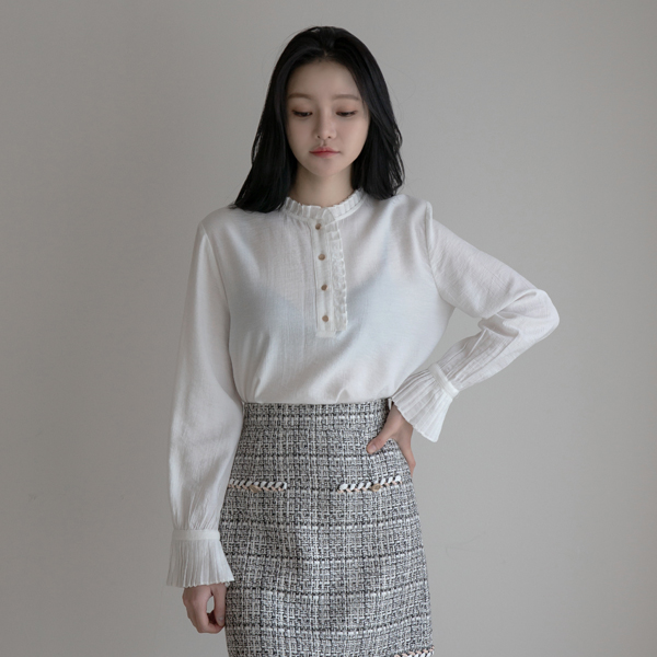 (BL-3438) Pleated Point Blouse