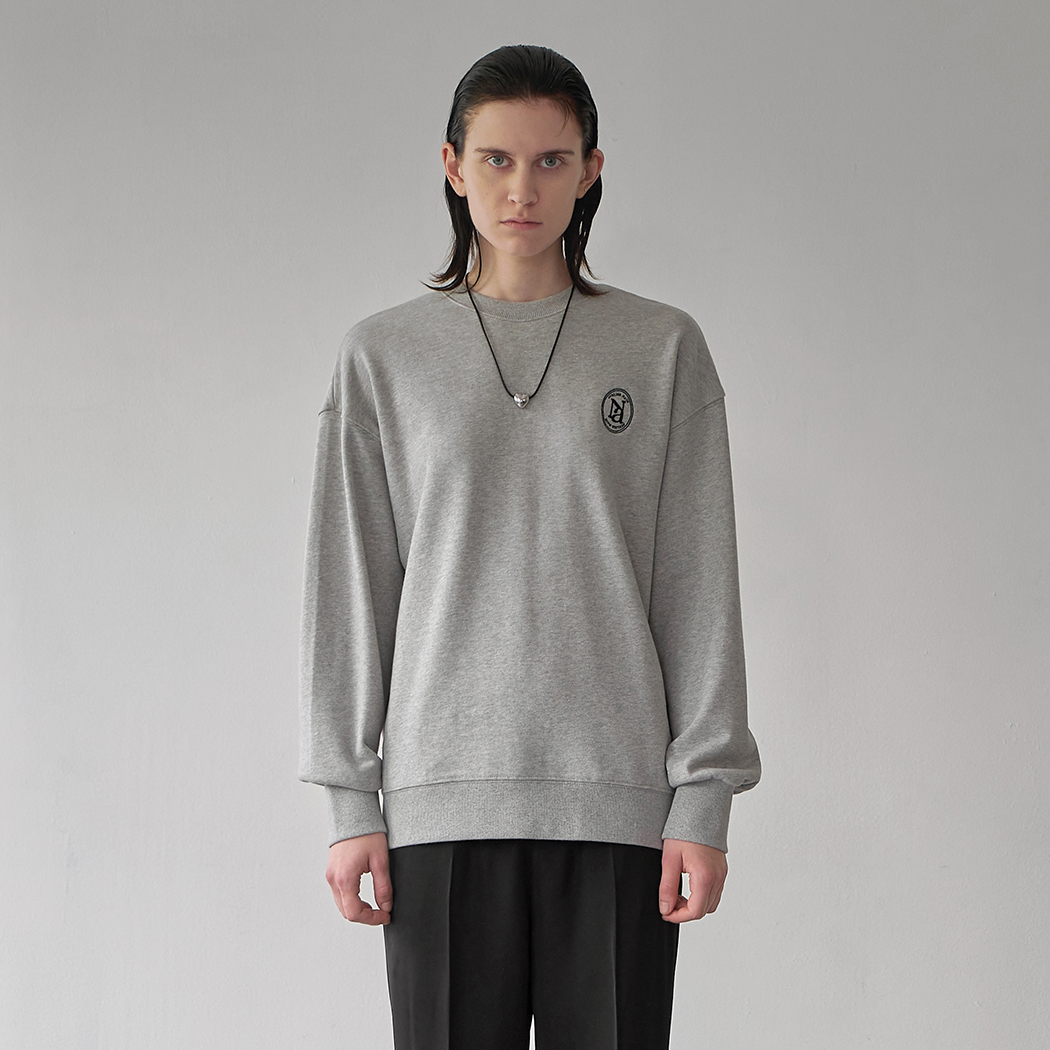 (T-6695) Classic Overfit Symbol Embroidery Sweatshirt