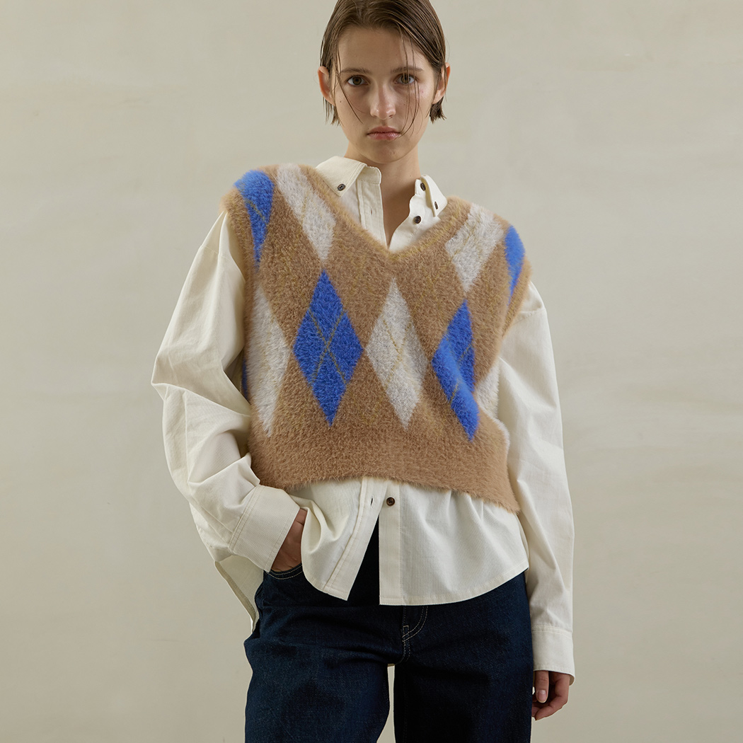 (VT-0248)Color brushed argyle knit vest