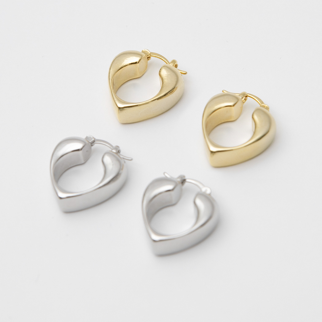 (E-1580)Bold Heart Earrings Korea