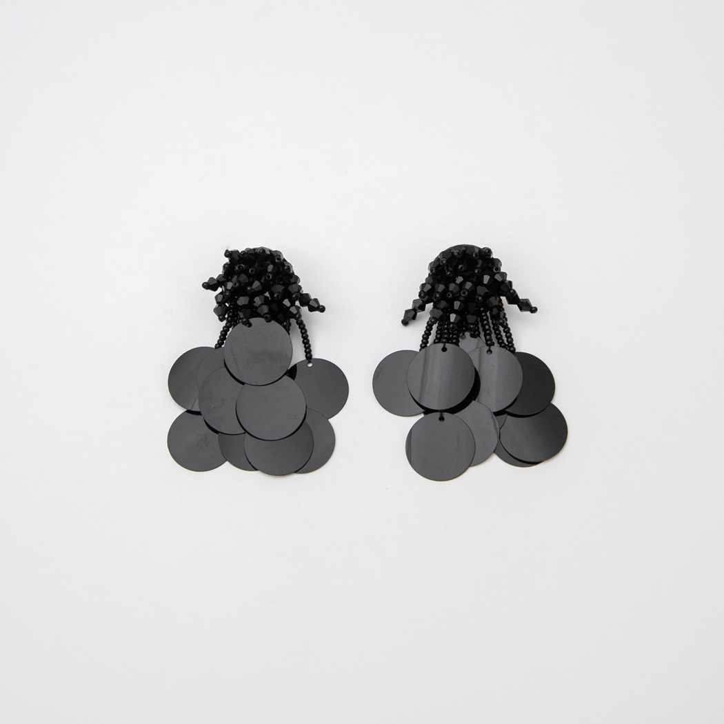 (E-1582)Beaded tassel silver needle earrings Korea