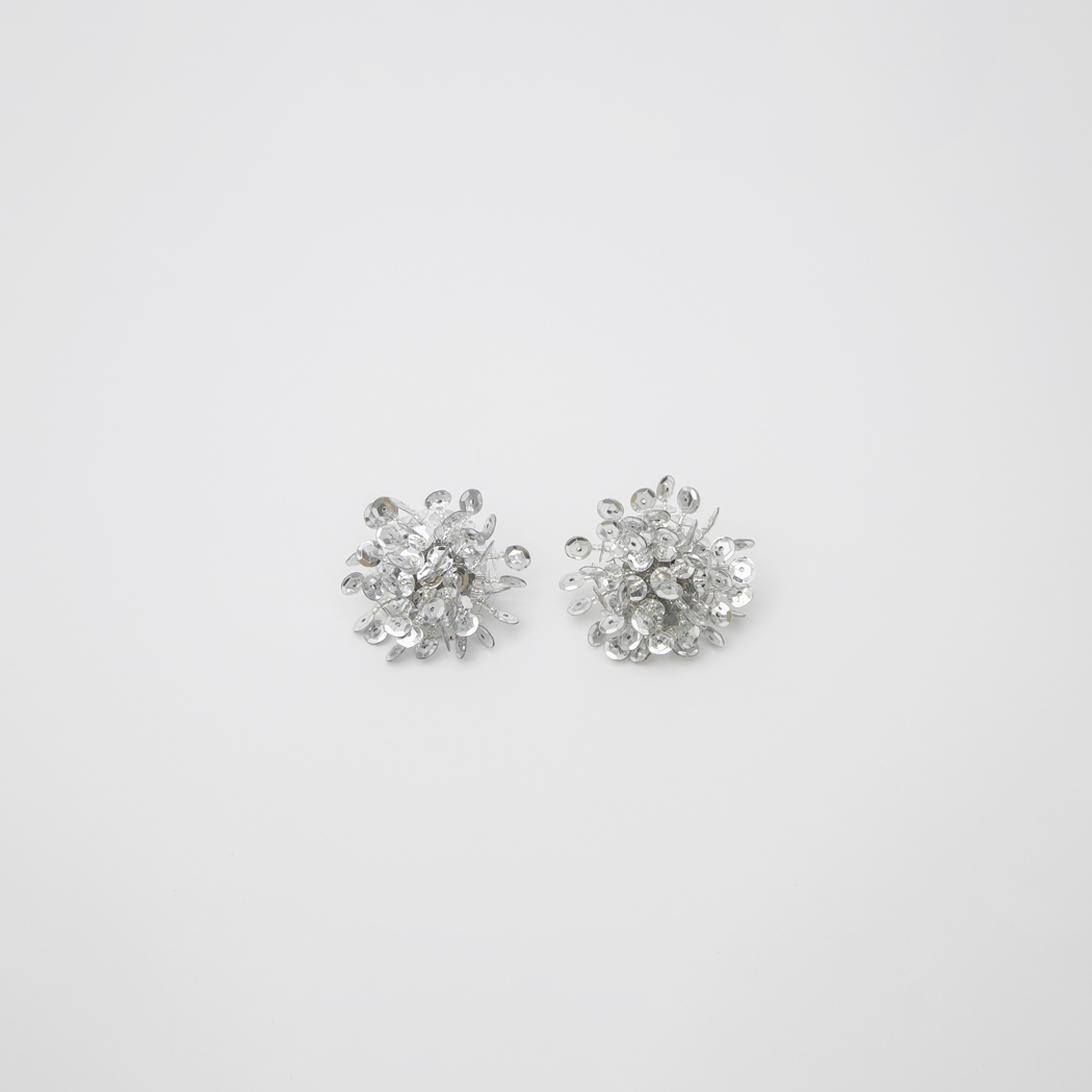 (E-1583)Sequin silver needle earrings