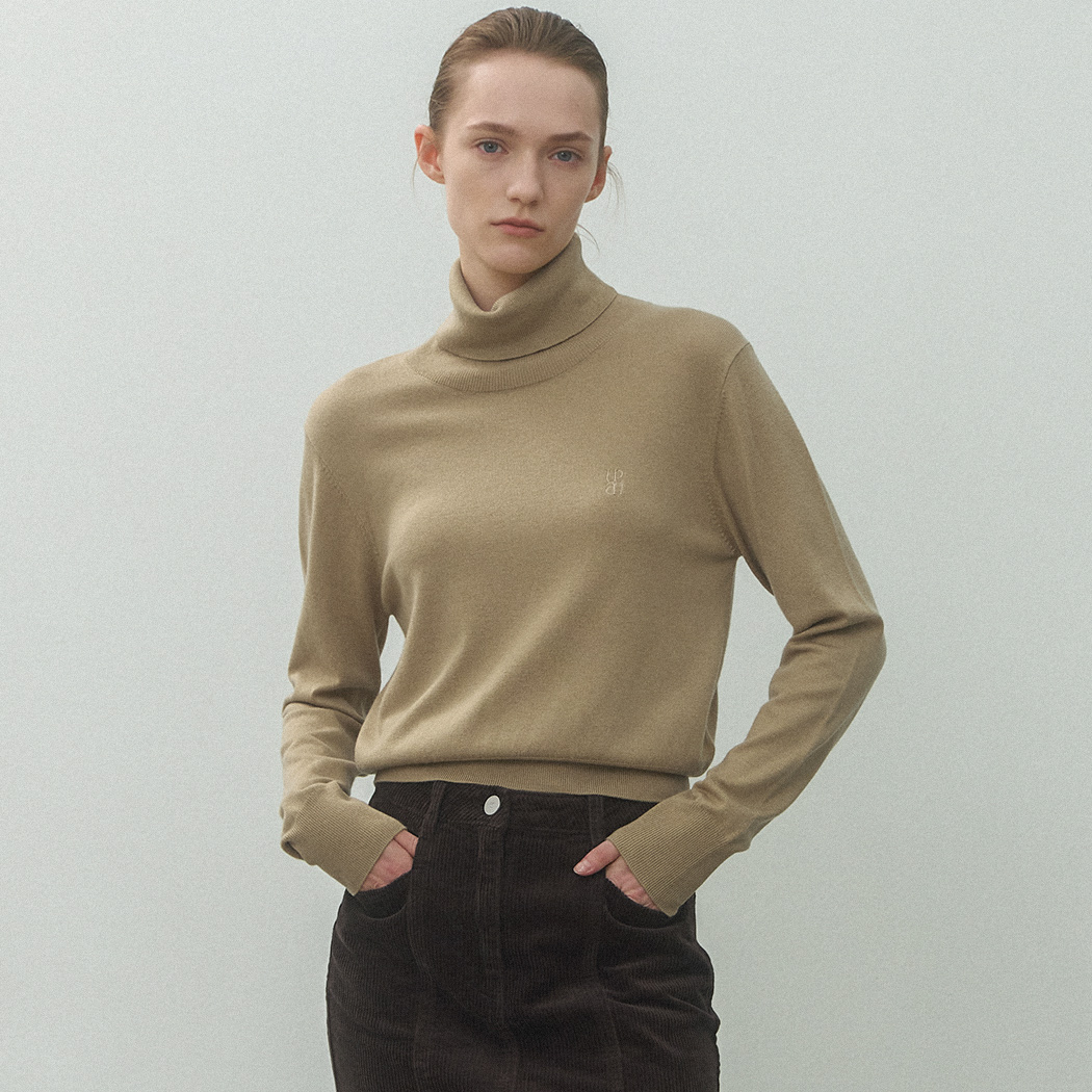 (T-6985)ESSENTIAL WOOL POLO NECK KNIT