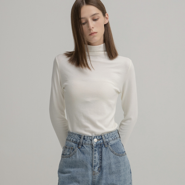 (T-4591)Signature Half Neck Soft Texture Tee