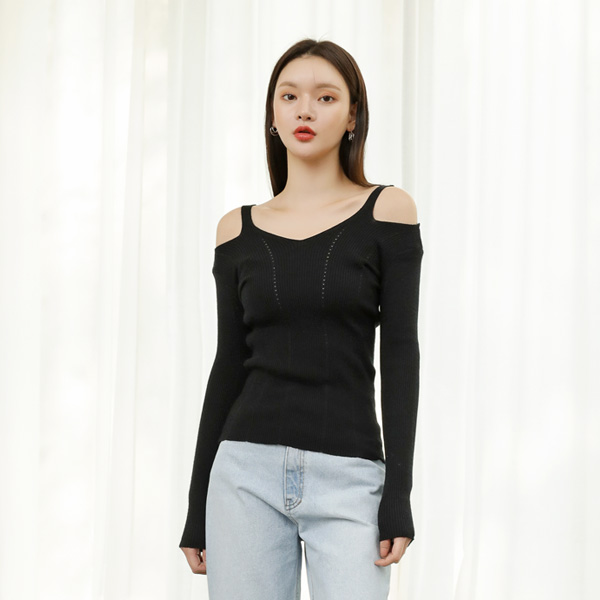 (T-4598) Slim cut off-shoulder knit