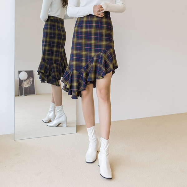(SK-3419) Navy Check Asymmetric Skirt