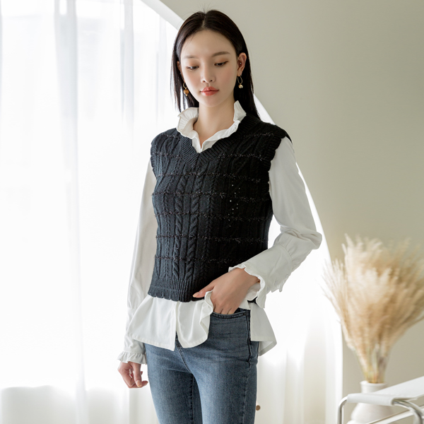 (VT-0097) Metal Line Cable Vest Knit