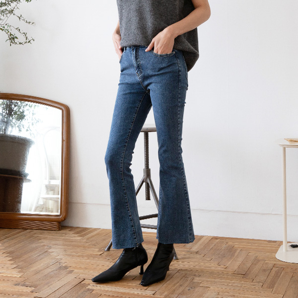 (PT-3990) Casual Slim Bootcut Fleece Denim Pants