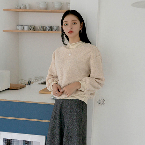 (T-5125) Round Buckle Tee