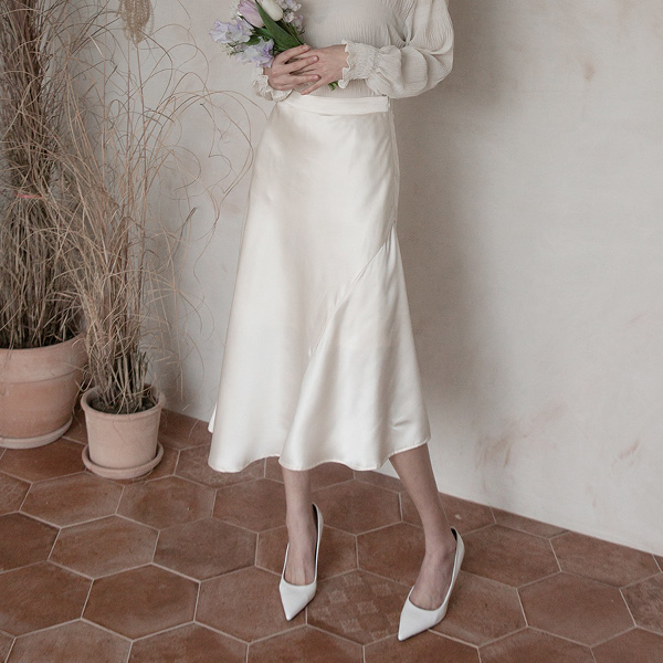 (SK-3632) Shiny Unbalanced Skirt