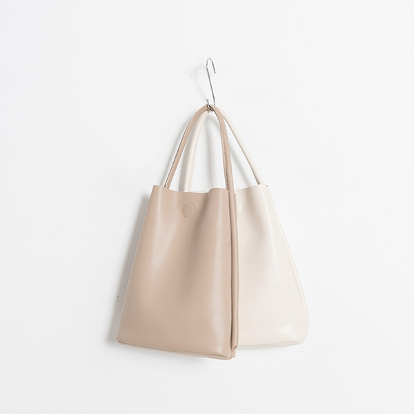 (B-2082) Oval Silhouette Bag