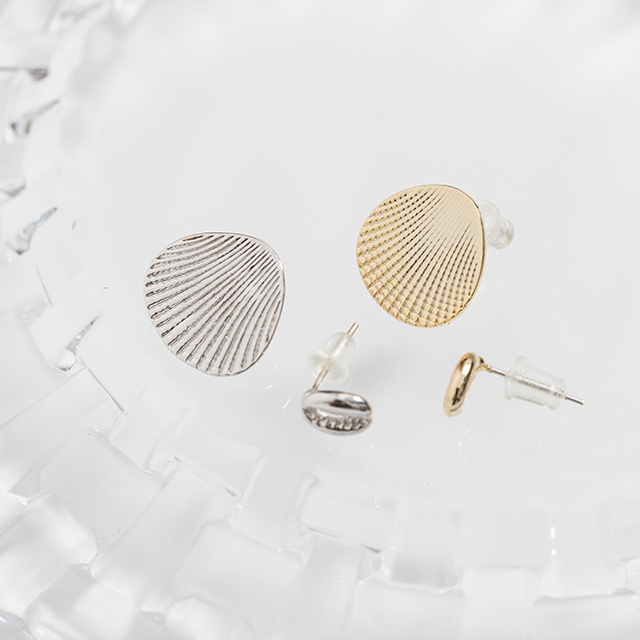 (E-1405)Unbalanced set earrings