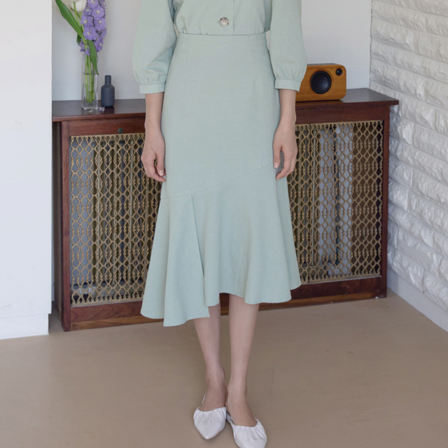 (SK-3650) Natural Unbalanced Banding Skirt