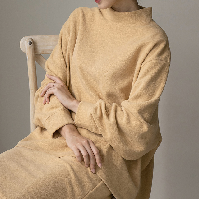 (NT-5585) N-Effect Half-High Neck Set-Up Tee