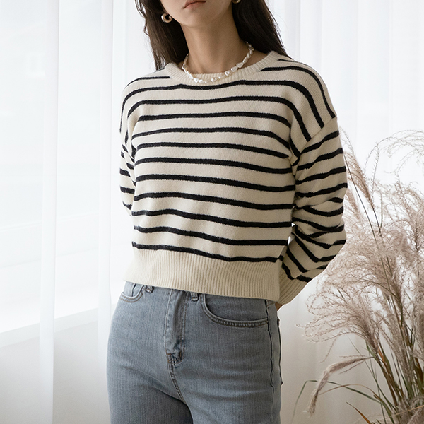 (T-5744)Back Button Stripe Knit