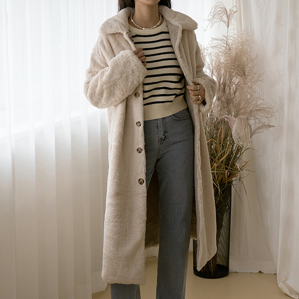 (CT-1347) Modern Reversible Fur Coat S