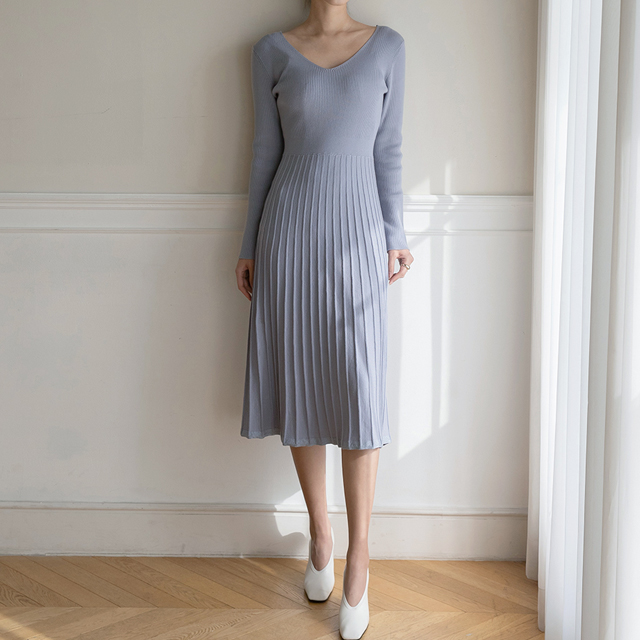 (OP-5363) V-neck flare knit one-piece