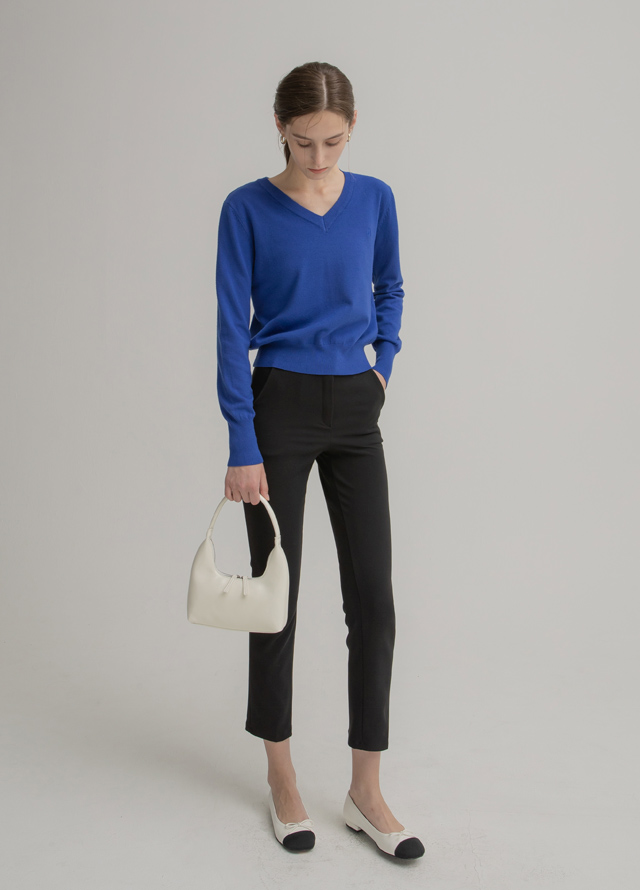 (T-6583)Basic V-neck embroidery knit Korea