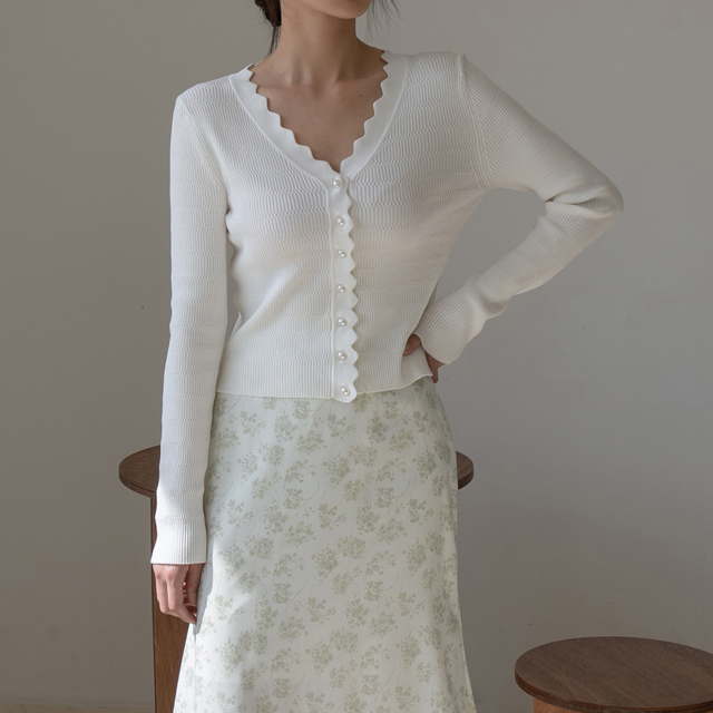 (CD-1634) V-neck scallop knit cardigan