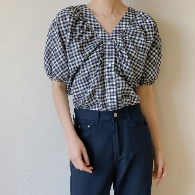 (BL-3890) Check V-neck Puff Blouse