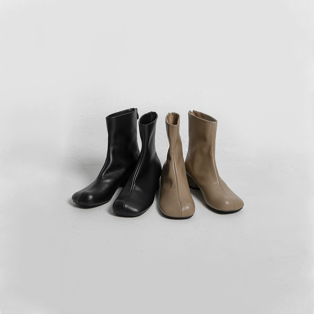 (SH-3295) Rounded Square Low Heel Boots