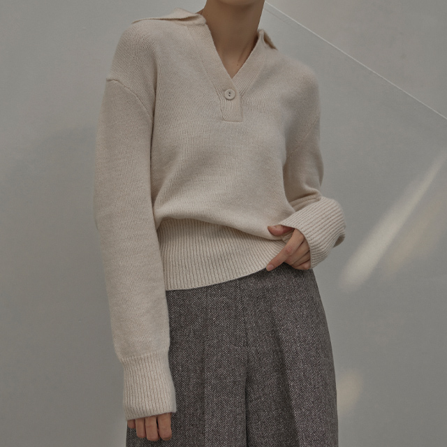 (T-6307) Button V Collar Knit
