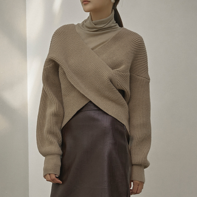 (T-6316) Cross Wrap Volume Knit