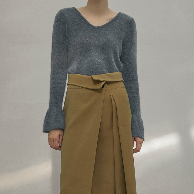 (T-6341) Wool bell sleeve knit