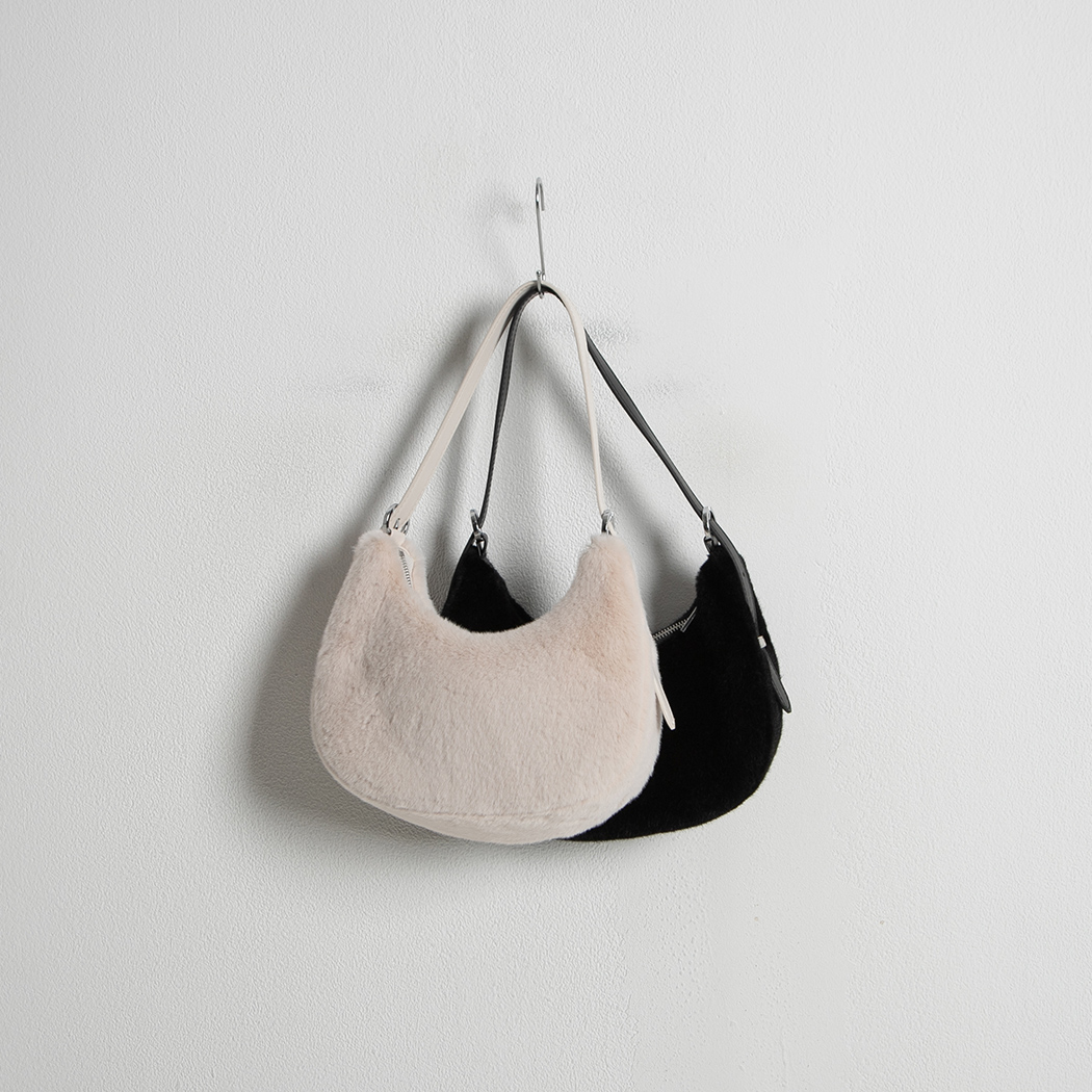 (B-2380) Soft Fur Shoulder Bag