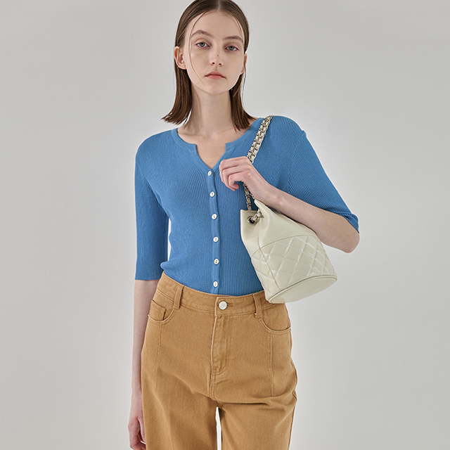 (CD-1939) Wine Neck Slim Fit Goalie Knit Cardigan