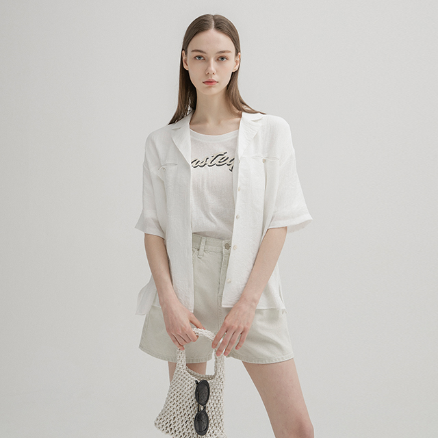 (BL-4013) Slit Pocket Point Blouse