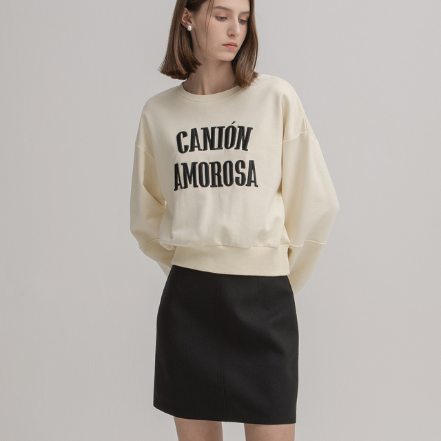 (T-6539) Amorosa Crop Man to Man Tee