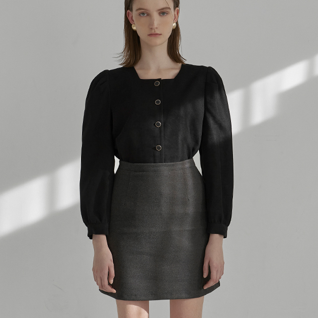 (BL-4094) Warm Touch Chin Volume Square Neck Blouse Korea