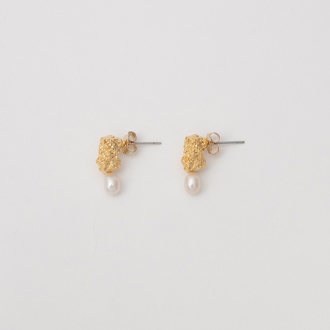 (E-1568) Mini Pearl Point Silver Needle Earrings