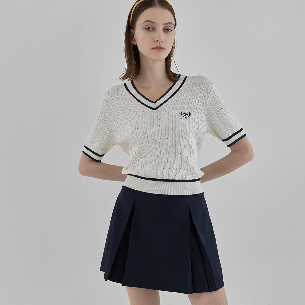 (T-6654)Classy embroidery cable V-neck knit