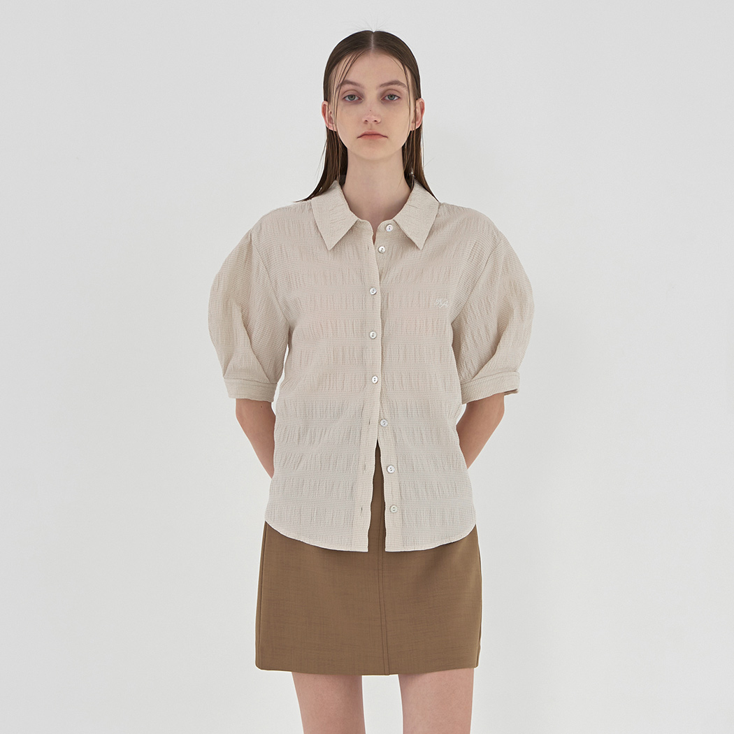 (BL-4126) Light Embo Mini Gingham Check Puff Blouse