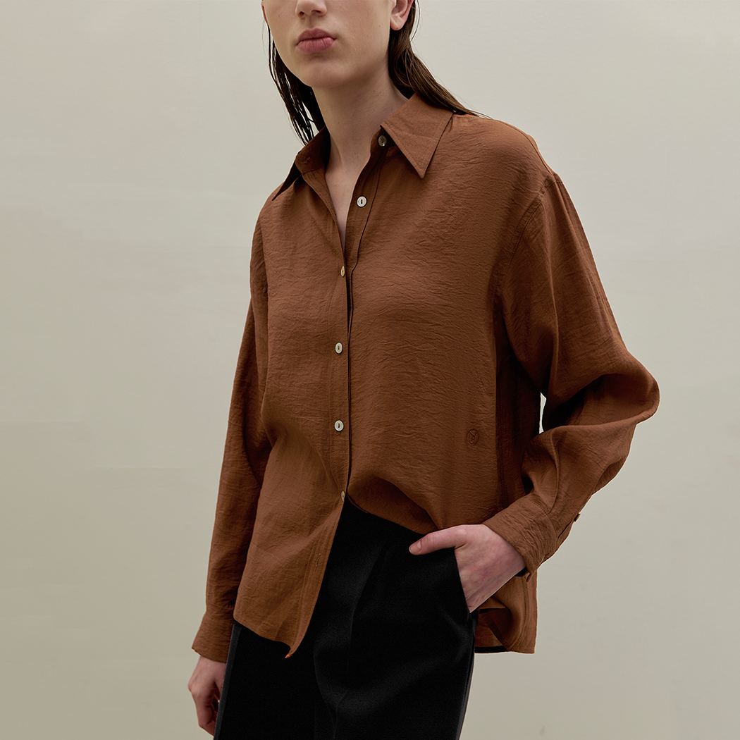 (BL-4182) Classic loose fit embroidered shirt