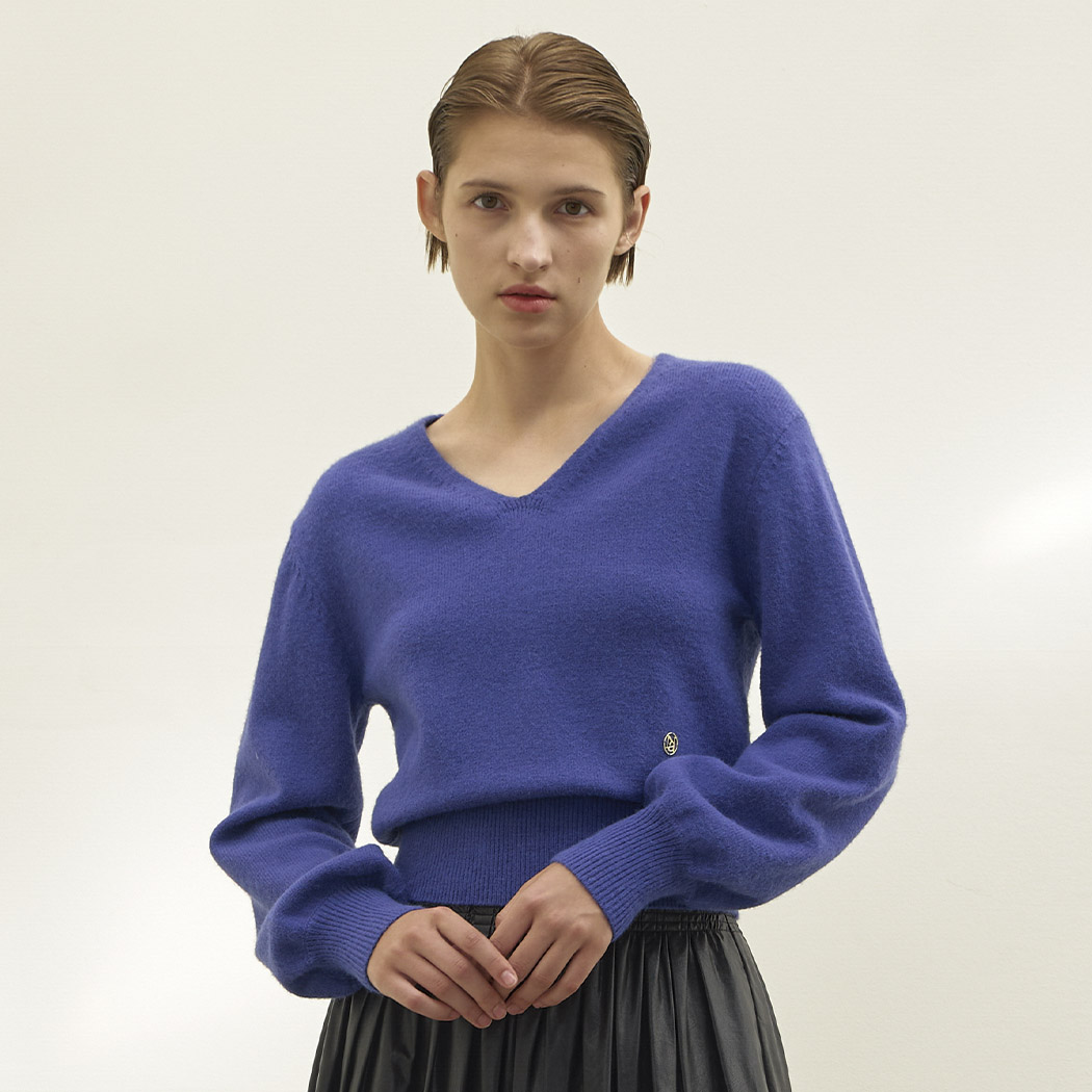 (ZT-6711)SOFT VOLUME SLEEVE V-NECK KNIT