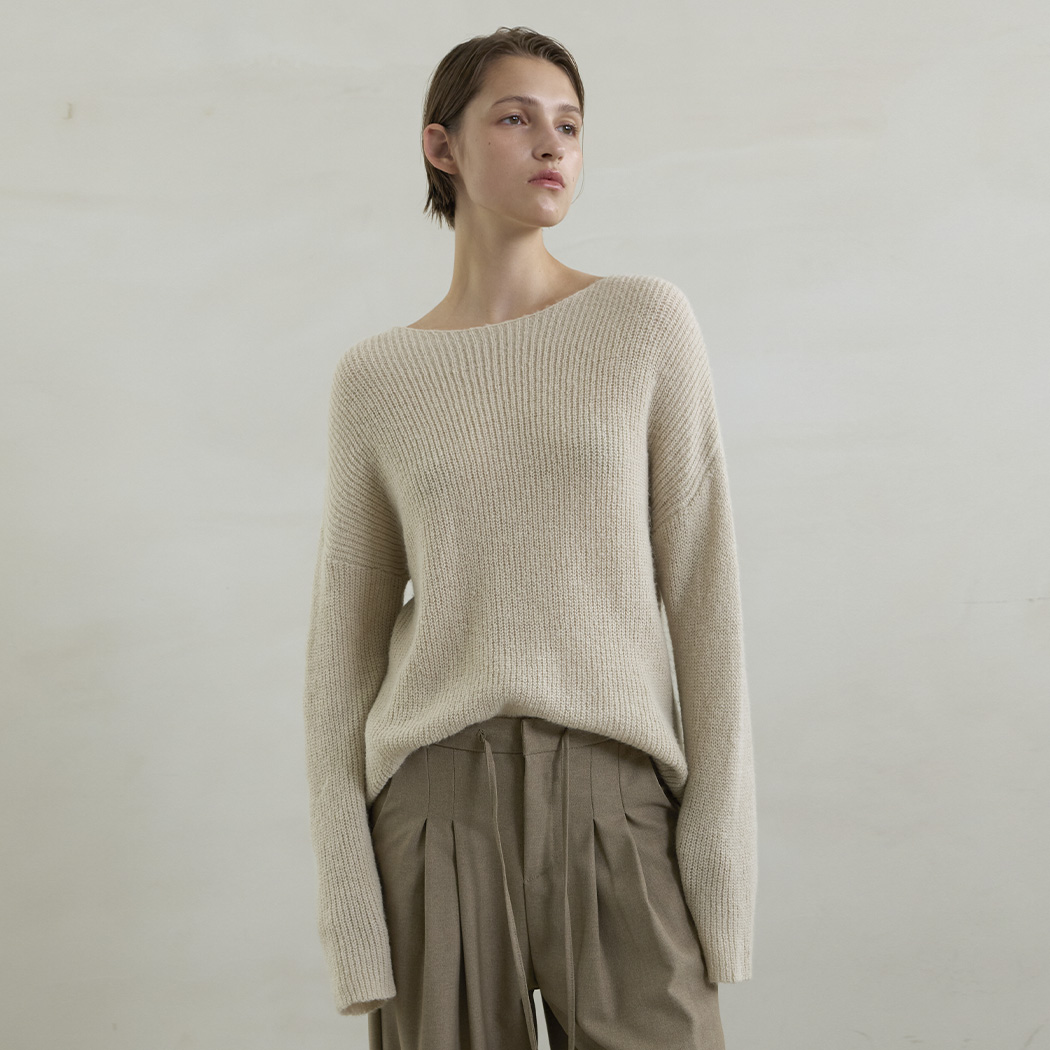 (T-6793) Boat neck loose fit knit