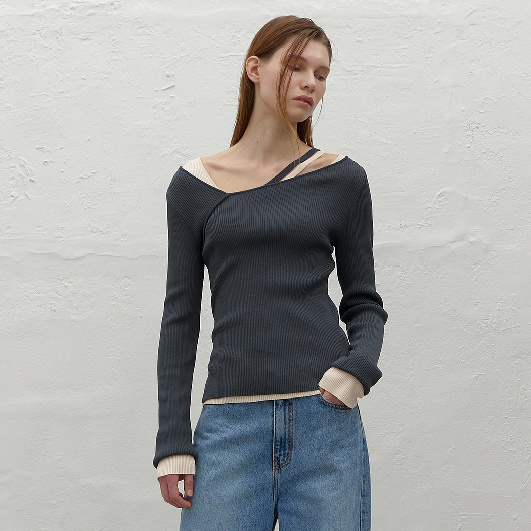 (T-6776)UNBALANCED NECK STRAP KNIT