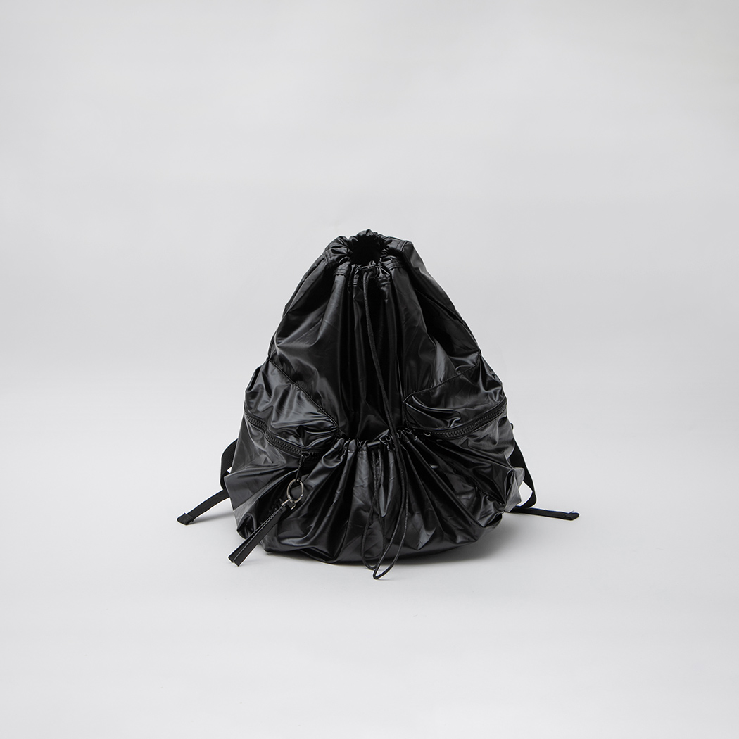 (B-2420)STRING GLOSSY BACK PACK