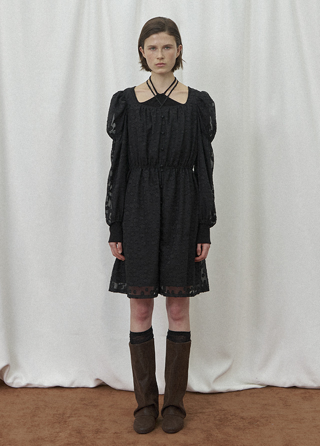 (T-6898)LYN NECK SHIRRING TEE Korea