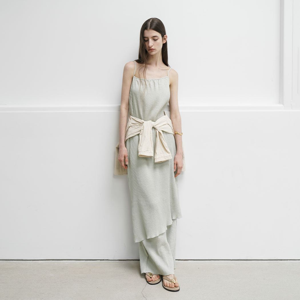 (OP-6259)LIT PLEATS ONE PIECE