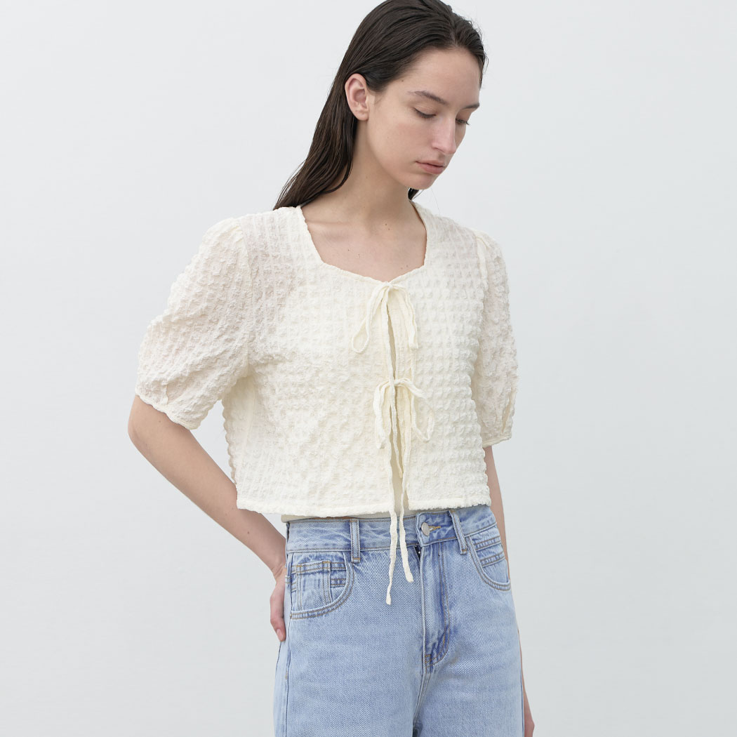 (Z-BL-4244)BUBBLE VOLUME TIE BLOUSE