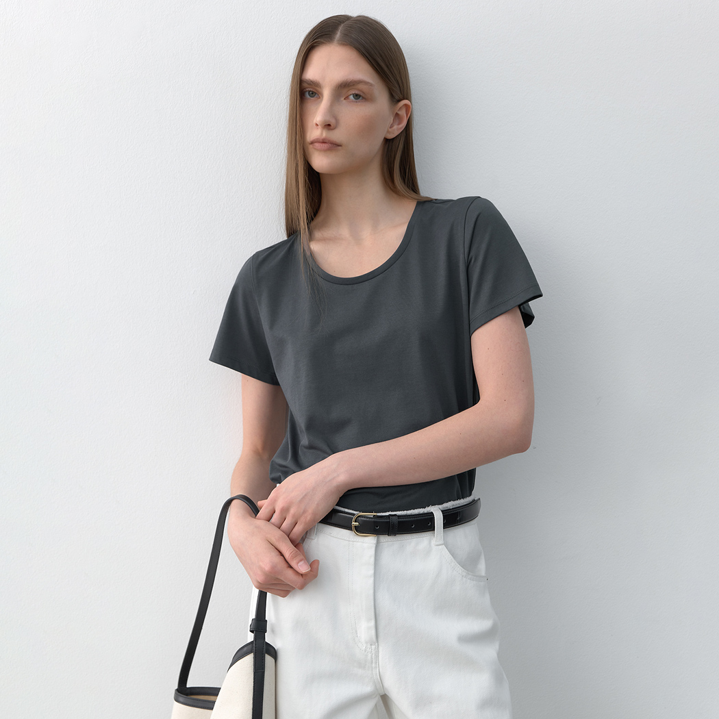 (ZT-6824)ESSENTIAL STANDARD WIDE NECK TEE