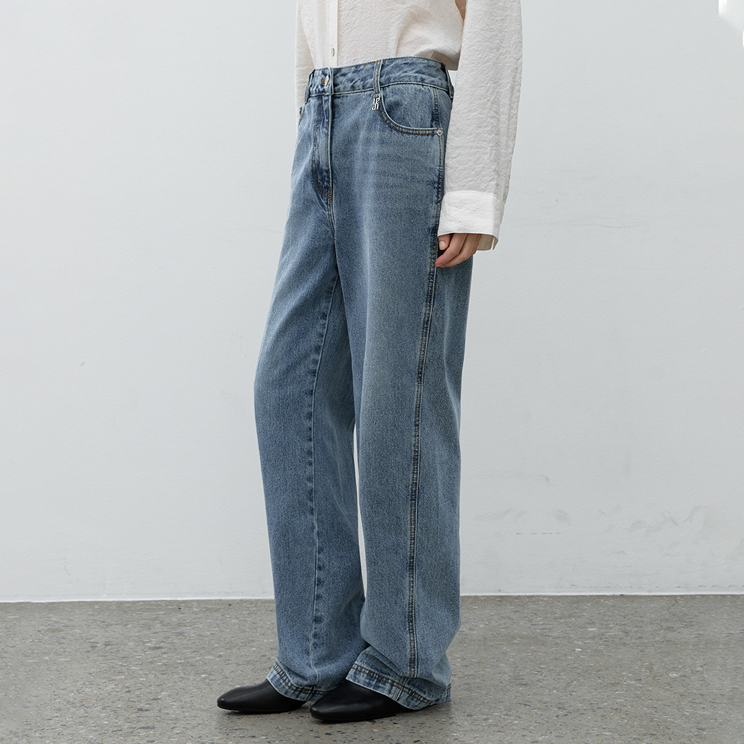 (Z-PT-5634)ESSENTIAL STRAIGHT FIT DENIM PANTS