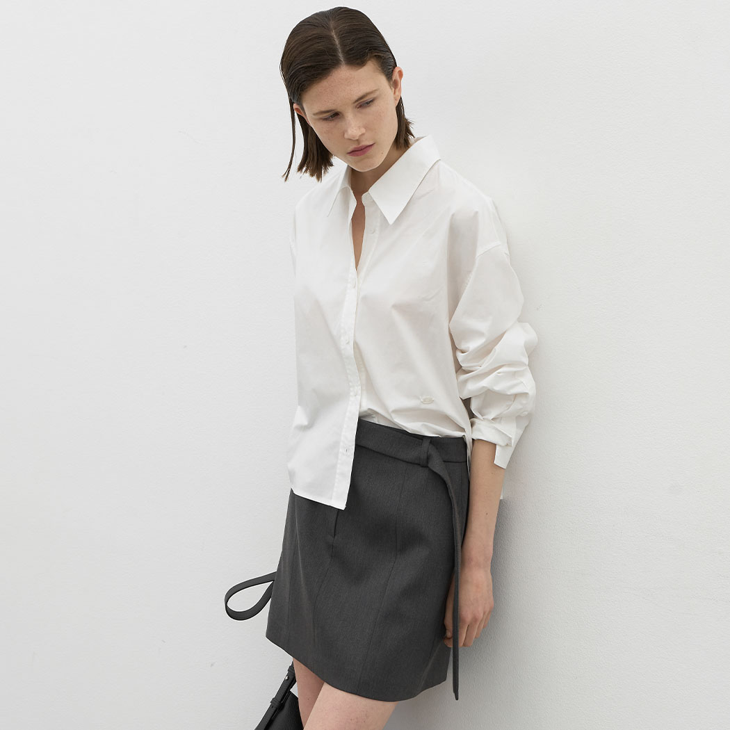 (BL-4372)ESSENTIAL SOLID CROP SHIRT