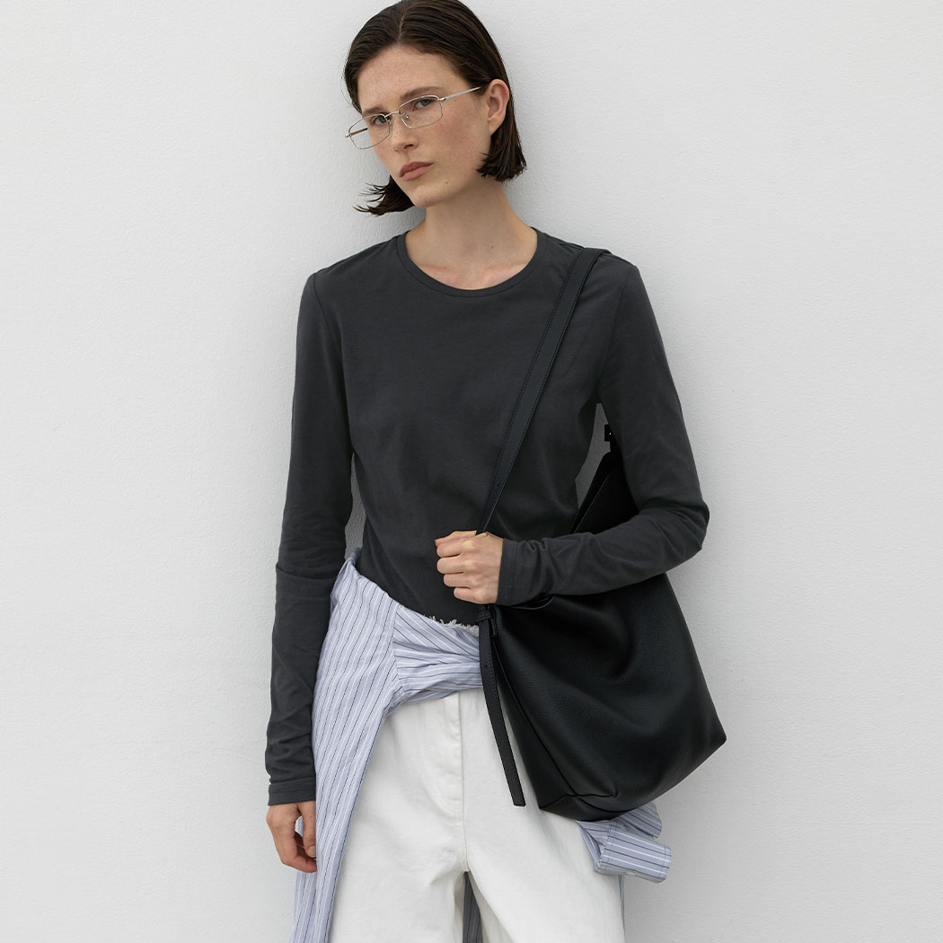 (T-7089)ESSENTIAL SHEER ROUND NECK SLIM TEE