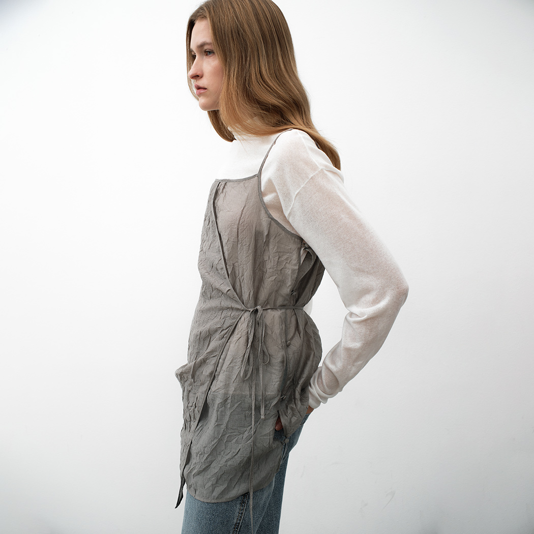 (BL-4362)WRAP LAYERED SLEEVELESS BLOUSE