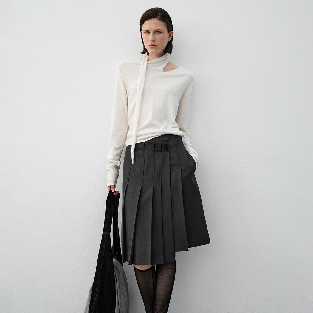 (SK-5038)PLEATED COVERED DIAGONAL SKIRT